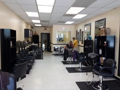 Joshua maikah's hair studio is an up and coming multicultural salon on the west side, with top hairstylists in Jacksonville.