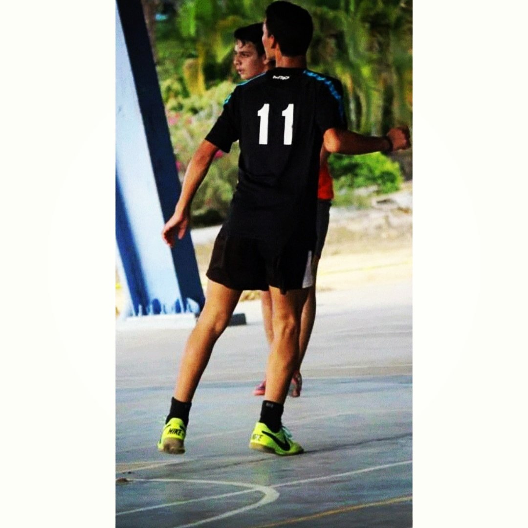 instagram: menciajoseph