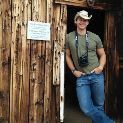 Ben Chappell an engraver and designer. Most importantly a servant of the one true God, Jesus Christ.