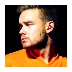 HIII READ THE LINK IN MY BIO FOR EASY QUICK MONEY 100% REAL BRUH earn money for 1d and 5sos tickets bruh CLICK LINK IN BIO