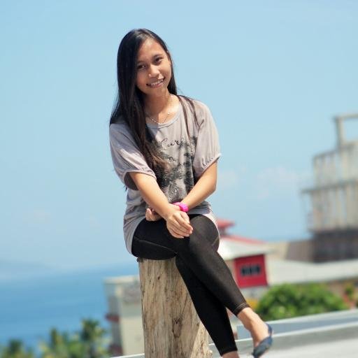 I'm SImple Woman  | Faculty of Economics and Bisnis Unsrat | ClassManajemen B2 Management 2013 | BKK Crew DA