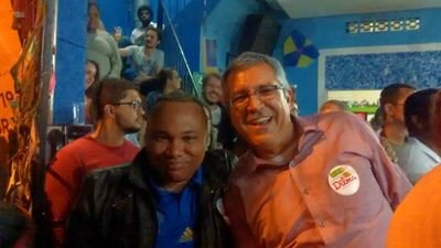 Brasileiro analista politico Militante Petista. www.facebook/fernandocampos13.