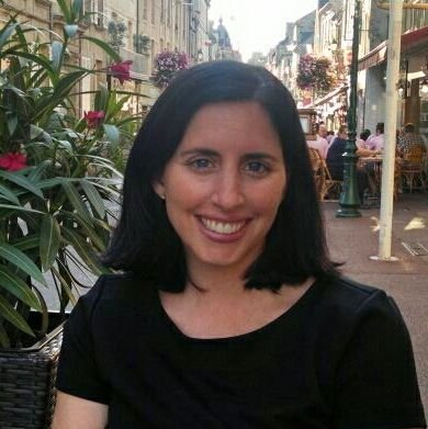 Mother of two adorable boys.  Second grade teacher.  Reader.  Foodie. Life-long learner.