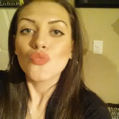 chrissiejade's profile picture. here to tell my story in 140...yeah i know it's 280 now...