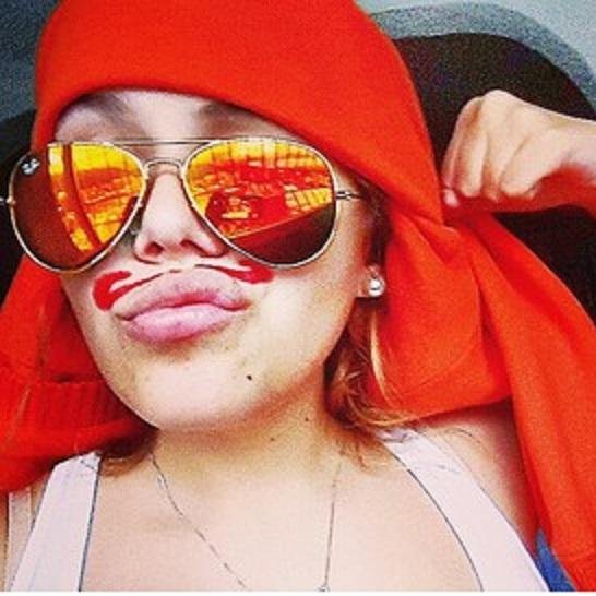 //Venezolana, Libre pensadora , Peleando Guerras Perdidas\\ ...(Nada mas Falso Que La Sonrisa De un Político)...