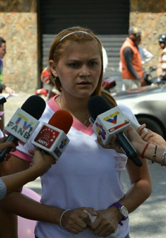 Amo las bondades que Jehova Dios nos otorga dia a dia.CHAVISTA_FEMINISTA, siguiendo su Legado con @NicolasMaduro. Concejala del Municipio Juan G Roscio Nieves