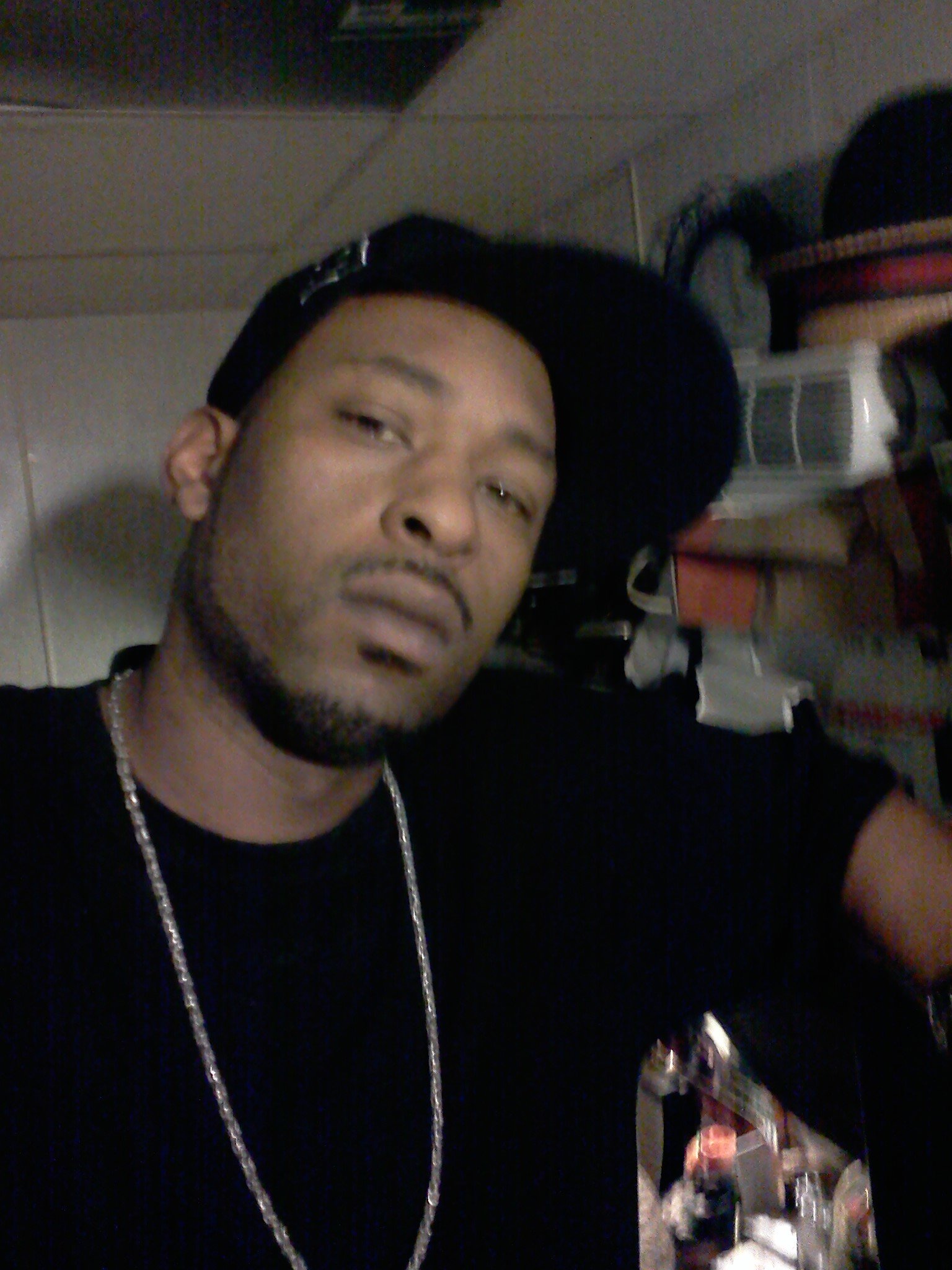 DJ on the 1's & 2's
 P.S. If you unfollow me you will be Unfollowed