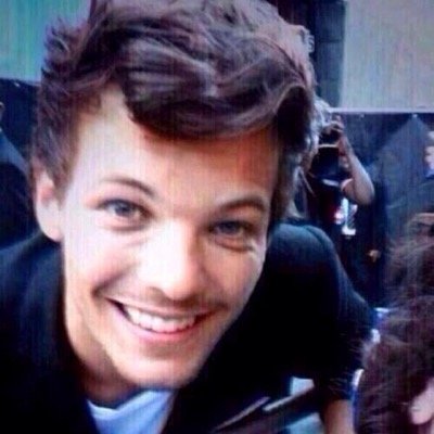 pictures of this cutiepatootie @louis_tomlinson