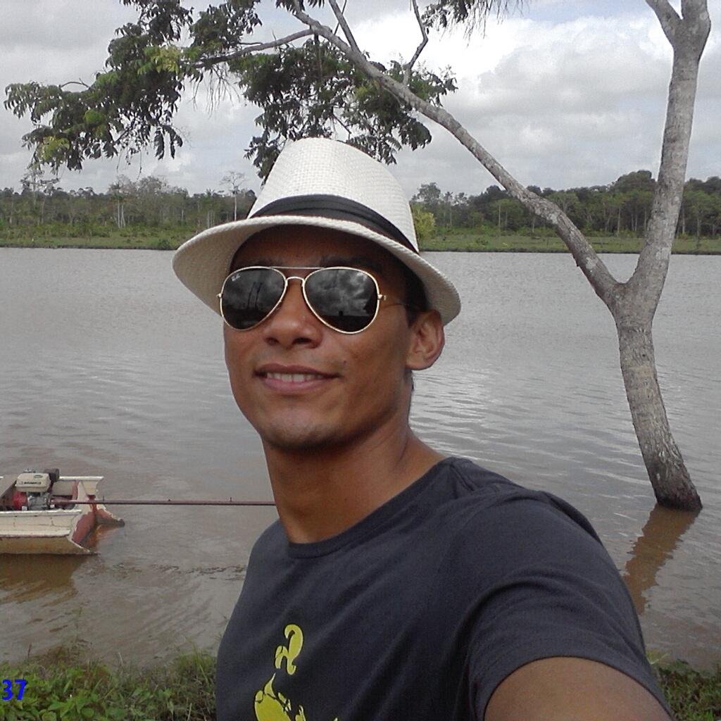 Noelison's profile picture. 