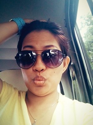 I am princess ... proud to be a Roy's wife and Valen's mommy :) ... Servant of God, Secretary, Teacher,  who love singing, dancing n watching movie.