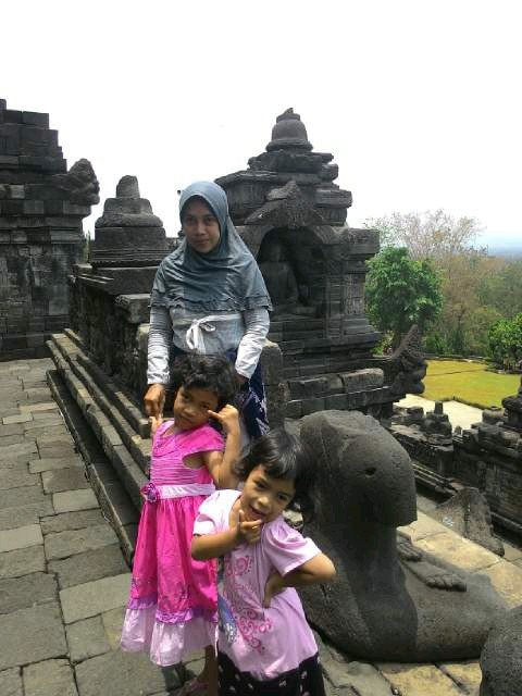 GadjahMada University,dept Geodetic enginering.Tsunami,Earthquake&Landscape is my Thesis.