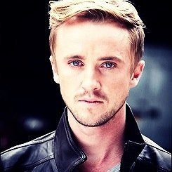 I kill pride. I hurt feelings. [ Descriptive and literate RP's only • 18+ MC ]