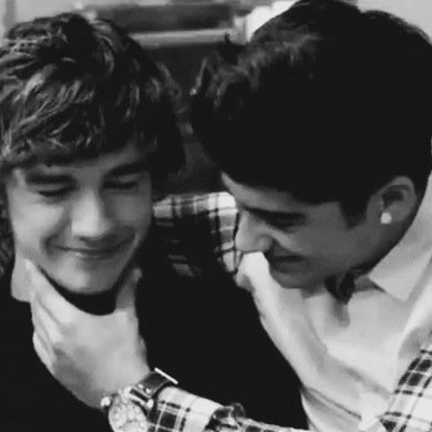 biggest ziam fans loveee one directionnn zayn and liam was perfect how cute they are if i meet the boys i will hug they