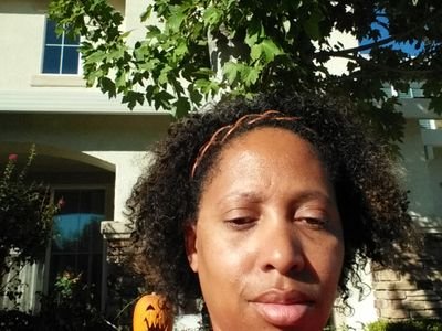 Mzlitbitz's profile picture. 