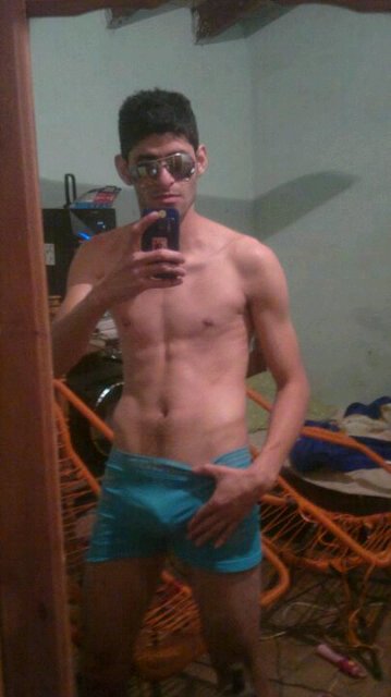 Me gusta bailar regeton, me gustan las chicas divertidas
