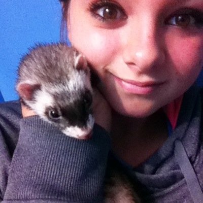 The name is jessie and i like to take selfie and spend time with my baby girl bella ❤️