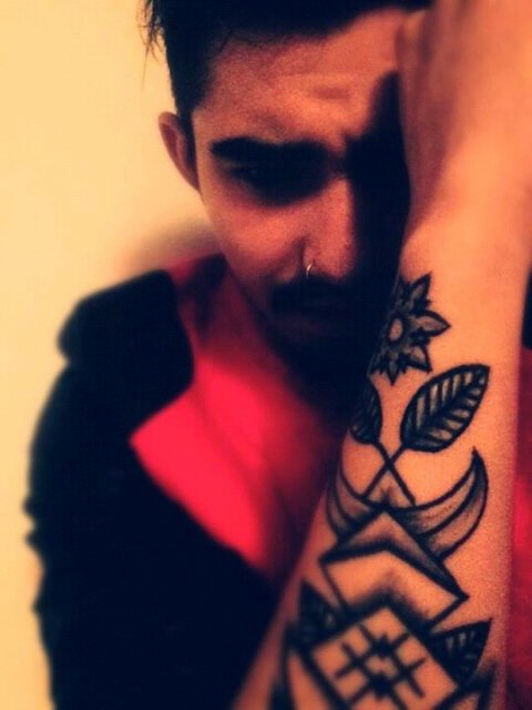 andrutintoretto's profile picture. un simple y bello paso ala siguiente dmecion