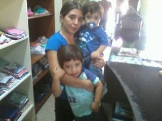 Doy gracias a dios x hacerme tan feliz con mi hermosa flia.leo,bauti y nachito son mis grandes amores y razon de vivir...