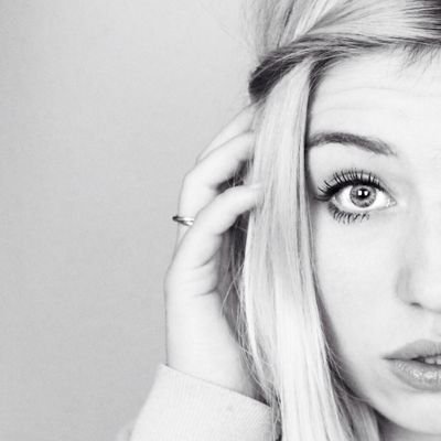 28.8.14 @BibisBeauty Bibi, du hast jetzt 1.000.000 Abonennten ich bin so stolz auf dich. #Bibinator #BibisNeuesVideo #Bibiplsfollowme
