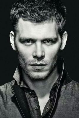 no one touches my klaroline  #TO klaus Is King !!! #TVDFamily  followed by Kat (bonnie) tweeted by julie plec .
