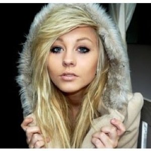 daughter to Aphrodite goddess of beauty so i guess im pretty cute ;)