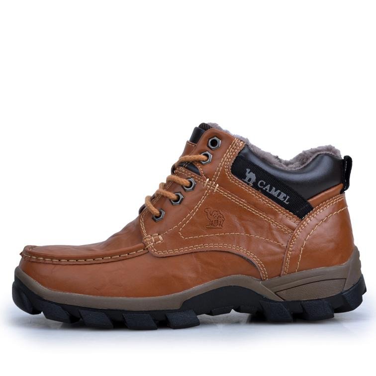 Fashion shoes Company.
We can work with you on shoes and apparel business,email is  victorzheng88@gmail.com