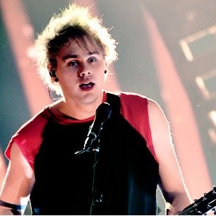 you just got a free follow so go follow @punkgurl95 back Ily and I hope you'll meet ur sunshine one day