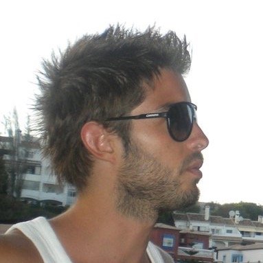 Hugo Boss, estudiante universitario
