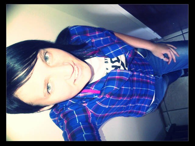 I'm awesome... Haha (•_•)