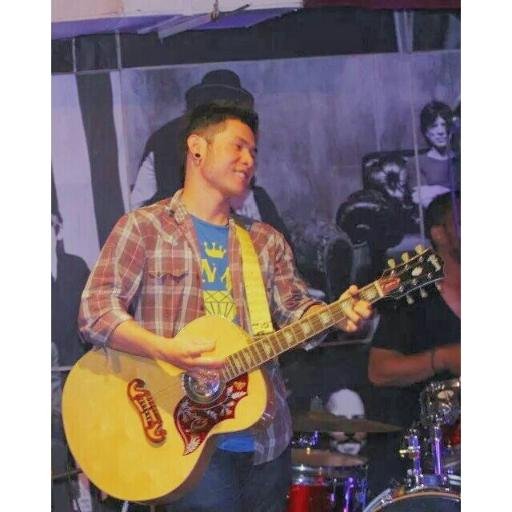 ANDRIfebruary's profile picture. Guitarist // @bandSOBER @ShenaMalsiana @maudyayunda @aronashab