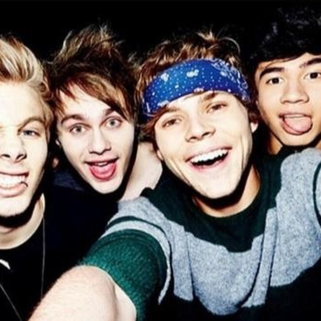 ~ when the lights go out, he's all I ever think about ~ saw them live 25/6/14 ~ never/4 ~ ifb 5sos accounts ~