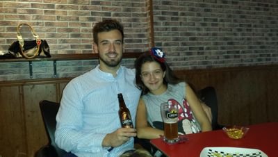 Jugador del club waterpolo dos hermanas, opositor para el CNP