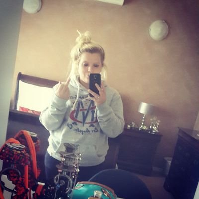 Love the life I live♥ my life is a party and I'm never growing up ♪☆