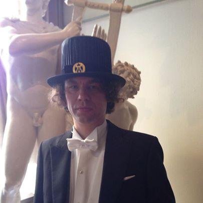 Comparative linguist and philologist in IE languages, natual scientist, author of the glottal fricatie theory, digitalising PIE with finite-state technology.