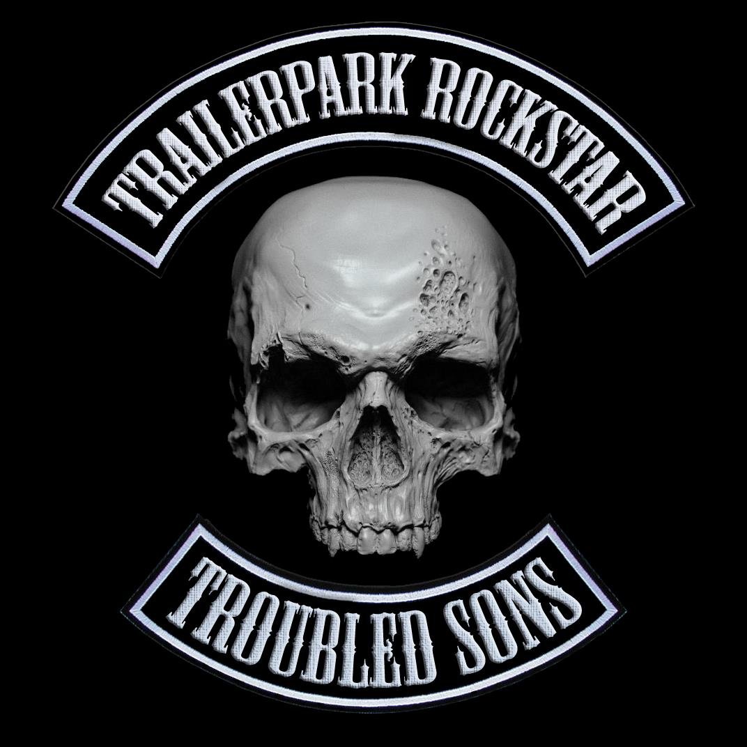 Hard rock band influenced by @OfficialPantera, @DrowningPool, @OfficialOzzy, @Godsmack_Music! ------- #FOLLOWBACK -- http://t.co/kN4sXSUXZI
