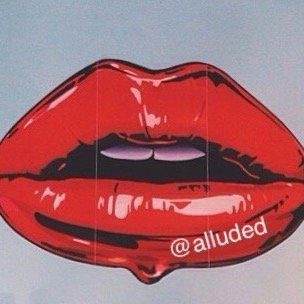 #muslim this heart i love you best beautiful @chanel& @LouisVuitton & @gucci #Happy:):)