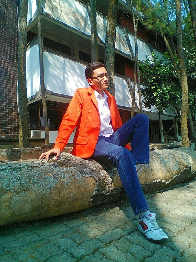 Like meet friend Like sport and
Like sometihng cute and funny