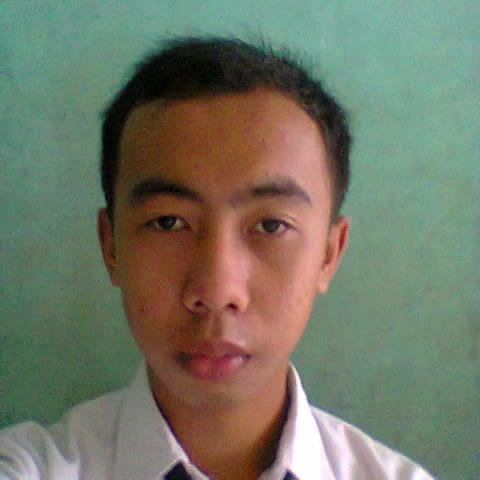 Ingin menjadi orang yang sukses dan dapat membahagiakan kedua orang tua kelak
