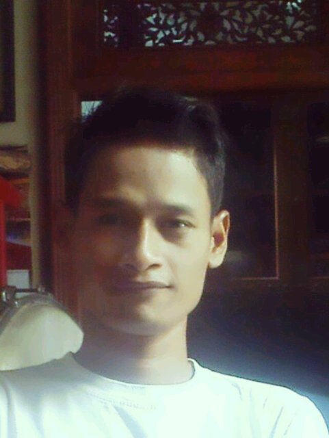 dwiyanto2803's profile picture. becik ketitik olo ketoro