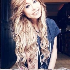 Zoey ~~ 18 ~~ single