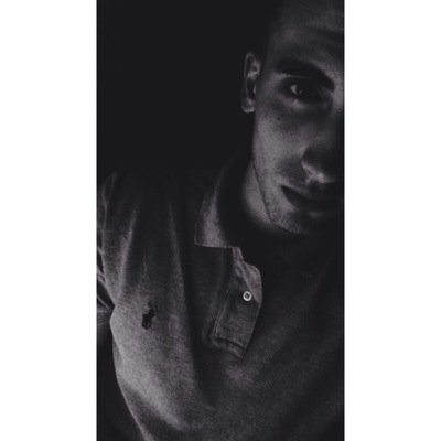 j'ai croisé l'diable au coin de rue, il m'a dit vient voir pour toi j'ai plein d'trucs.

snap/insta : julienmllt