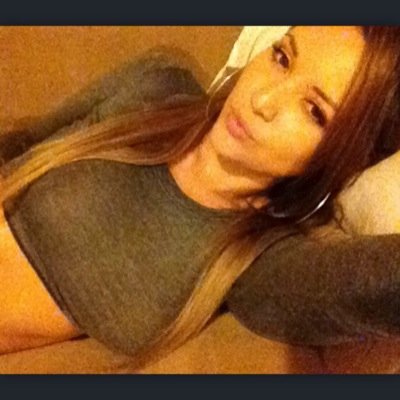 LATINA-ElSalvador USC GRAD. SouthCetralRaised Sunflower LIBRA. Instagram: pattychacon