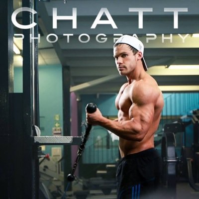 Freelance photographer for REVLON, McDonalds, Nokia, Cancervive, etc - LOVE what I do!! Excited about life and all that's happening:)