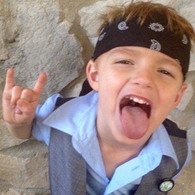 This is an account to try and get Ashton Iriwn to follow his mini me --- @officialminiash