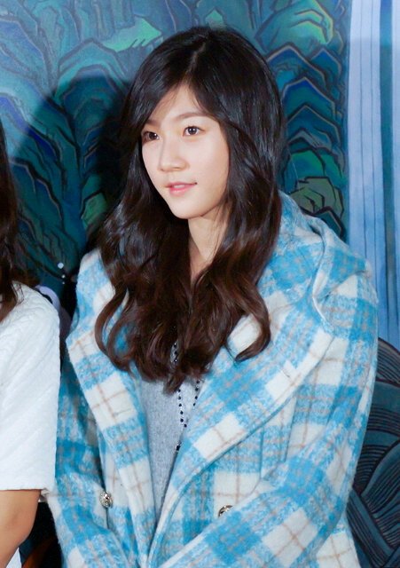Sae ron's RP|| 2000L || pemain drama high school-love on || sebagai lee seul bi ^.^