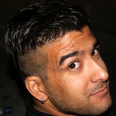 Hay personas que hacen que tu risa sea un poco más fuerte, tu sonrisa un poco más brillante y tu vida un poco mejor