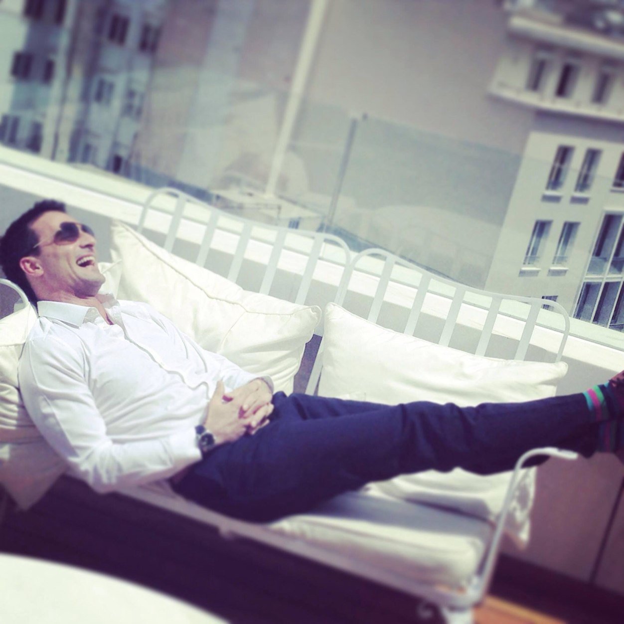 Strategic Marketing professional specialising luxury hospitality.  Fitness, Muay Thai, skiing and boating are my fun times.
