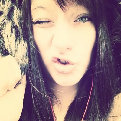 Mia /19
/
And if anyone has a problem with me, he will keep it's not my porblem!:3