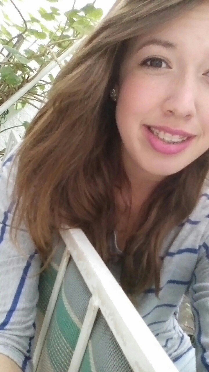 Hi!! :D Folllow me!!