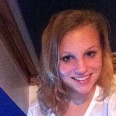 estherr___x's profile picture. 